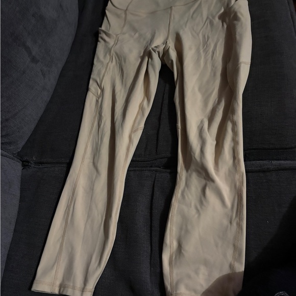 Fabletics Bundle - Picture 6 of 9